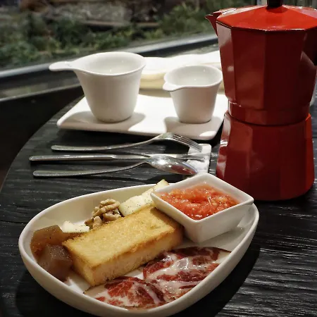 Hotell Zenit Convento San Martin 4*