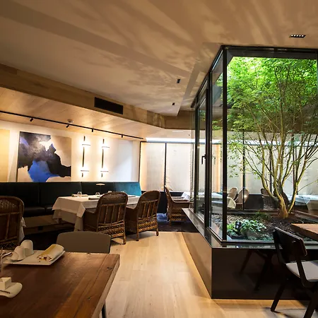 Hotell Zenit Convento San Martin 4*