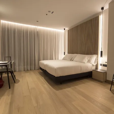 Hotell Zenit Convento San Martin 4*